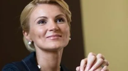 Andreea Paul Vass şi-a schimbat numele şi pregăteşte 