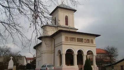 Un preot din Dolj vrea că candideze la funcţia de primar al oraşului Balş