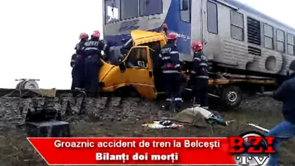 Maşină lovită de tren la Iaşi. Doi oameni au murit VIDEO