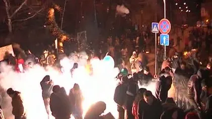 Proteste violente la Bratislava. Poliţia a folosit gaze lacrimogene şi tunuri cu apă