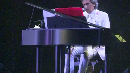 Toto Cutugno a vorbit în română, în timpul concertului de la Sala Palatului VIDEO