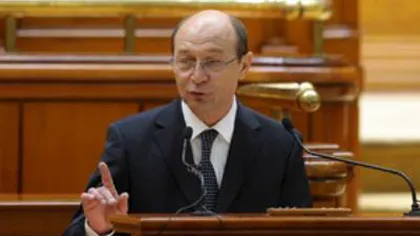 Băsescu, în Parlament: Suspendarea are ca scop punerea sub controlul USL a instituţiilor