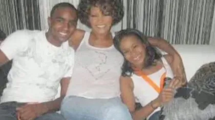 Fiul adoptiv al lui Whitney Houston, dat afară din reşedinţa divei