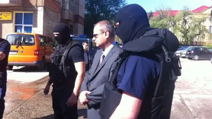 Şeful APIA Caraş-Severin şi primarii din Oţelu Roşu şi Socol au fost arestaţi preventiv