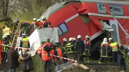 Trei persoane au murit şi 13 au fost rănite într-un accident de tren în Germania VIDEO