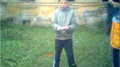 Un copil din Cluj sparge cărămizi cu capul VIDEO SENZAŢIONAL
