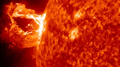 O erupţie solară spectaculoasă, surprinsă de o sondă spaţială VIDEO