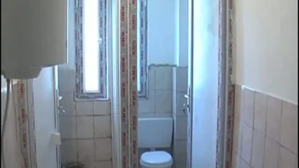 Toaletă cu linoleum de 10.000 de euro într-o grădiniţă din Galaţi VIDEO