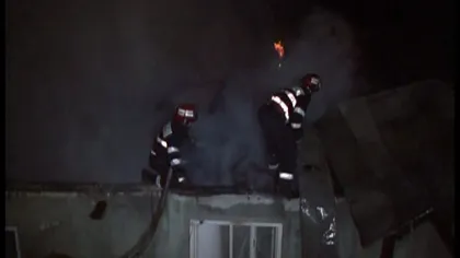 O casă din centrul vechi al Braşovului a ars aproape în întregime
