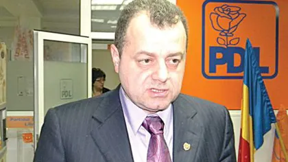 Senatorul Mircea Banias şi alţi 38 de inculpaţi, trimişi în judecată