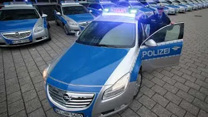 Gafă şi la nemţi: Şi-au luat maşini de poliţie sport, dar nu încap în scaune