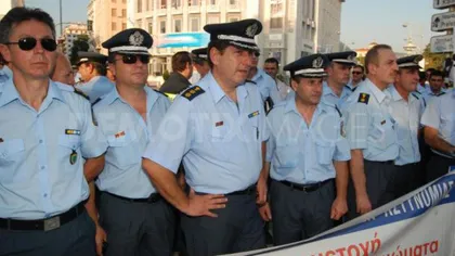 Grecia îşi va închiria poliţiştii cu 30 de euro pe oră