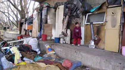 SONDAJ Românii se consideră săraci