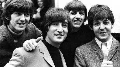 Fotografii inedite cu trupa The Beatles vor fi scoase la licitaţie