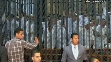 Haos într-o sală de judecată din Egipt VIDEO