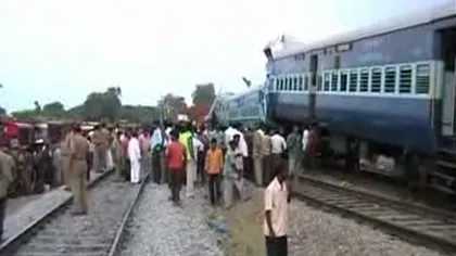 CARNAGIU ÎN INDIA: 19 morţi şi 36 de răniţi în urma unui accident feroviar VIDEO
