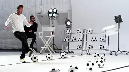 David Beckham cântă Beethoven... cu mingile de fotbal VIDEO