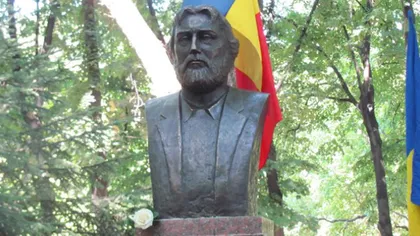 Institutul de Investigare a Crimelor Comunismului dezaprobă dezvelirea statuii lui Păunescu