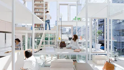 Idei trăsnite de locuit. Doi japonezi trăiesc într-o casă transparentă GALERIE FOTO