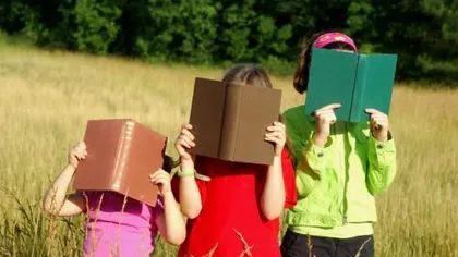 Patru din zece copii din mediul rural nu pot citi fără greşeli