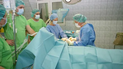 SCANDAL la spital. O femeie a murit pe masa de operaţie după un avort