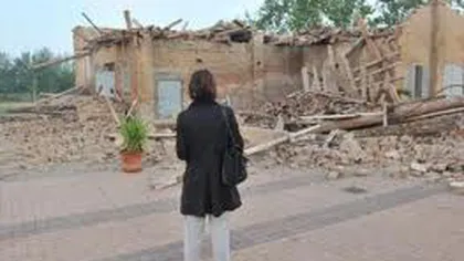 Seismul din Italia a lăsat în urmă mii de sinistraţi care dorm în corturi