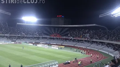 Violenţe la derby-ul Clujului, meciul a fost suspendat. 