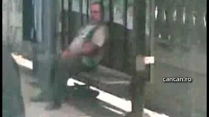 Un vatman îşi abandonează tramvaiul din cauza unei femei isterice VIDEO