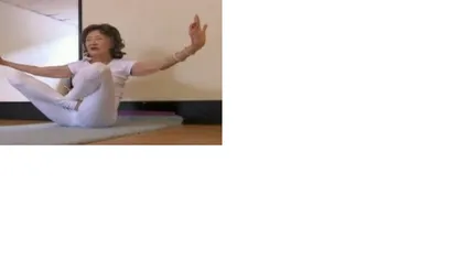Cea mai bătrână instructoare de yoga din lume VIDEO