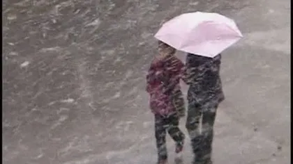 Inundaţii şi ninsori abundente în China: 40 de persoane au murit VIDEO