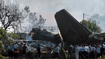 Tragedie în Indonezia: Un avion s-a prăbuşit peste câteva clădiri VIDEO