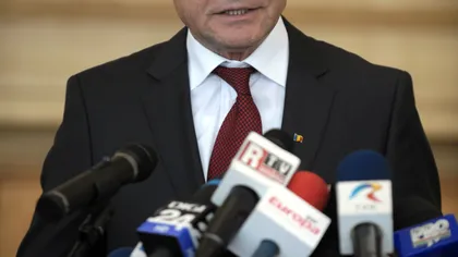 Băsescu: Nu voi fi un preşedinte care se bagă SUB BIROU ca să nu fie suspendat