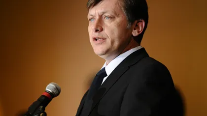 Antonescu: Băsescu e complicele lui Orban într-un joc periculos
