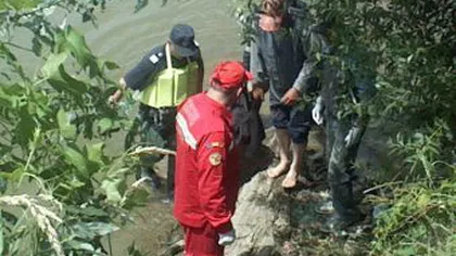 Fetiţa de patru ani, dispărută de acasă a fost găsită moartă în râul Cibin