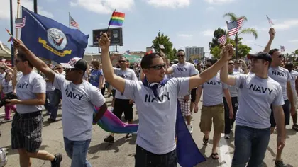 Adio tabu-ului homosexualităţii în armata americană: Pentagonul a organizat primul 