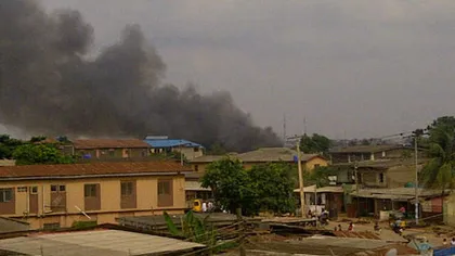 TRAGEDIE în Nigeria. Un avion cu 153 de pasageri S-A PRĂBUŞIT într-un cartier din oraşul Lagos VIDEO