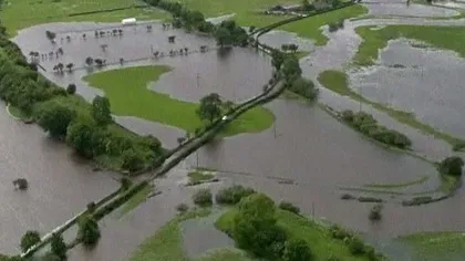 Anglia, înghiţită de inundaţii VIDEO