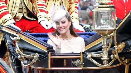 Kate Middleton a purtat cercei cu diamante false la Jubileul de Diamant al reginei Elizabeta VIDEO