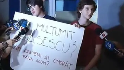 Protest anti-Băsescu, la Spitalul Floreasca: 