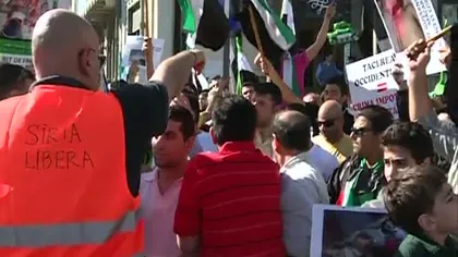 Protest al comunităţii siriene în Capitală: Băsescu să-l expulzeze pe ambasadorul sirian VIDEO
