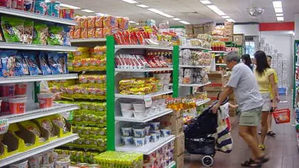 Bătaie ca-n filme într-un supermarket din Rusia, între bodyguarzi şi patru beţivi VIDEO