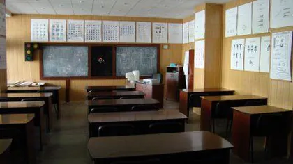 ŞANTAJAŢI la şcoală. O profesoară din Huşi îşi obliga elevii să facă meditaţii