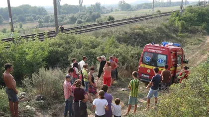 Trafic feroviar blocat în Braşov, după ce o maşină a fost lovită de tren
