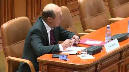 Băsescu a anunţat că doreşte să participe vineri la dezbaterea cererii de suspendare