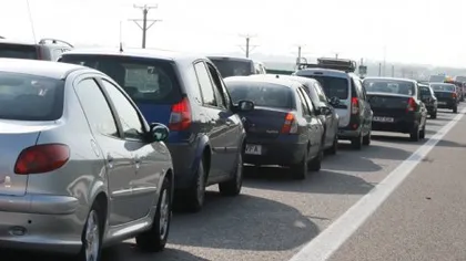 ATENŢIE: Traficul pe autostrada A2 a fost deviat prin Feteşti din cauza circulaţiei intense