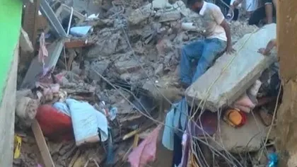 Un bloc cu 14 etaje s-a prăbuşit în Egipt VIDEO