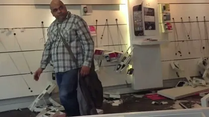 A distrus un întreg magazin de telefoane, pentru că nu i s-au dat banii înapoi VIDEO