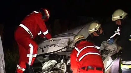 CARNAGIU PE ŞOSELE. Două accidente violente cu trei morţi, în Bacău VIDEO