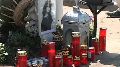 Lacrimi şi durere la mormântul Mădălinei Manole VIDEO