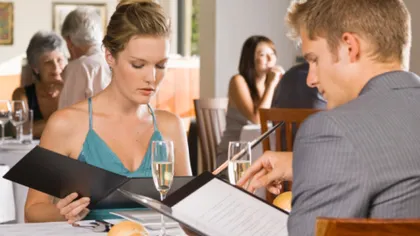 Pericole care te pândesc la restaurant